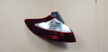Renault megane III 3 lift 14-16 hatchback lewa lampa tylna w błotnik