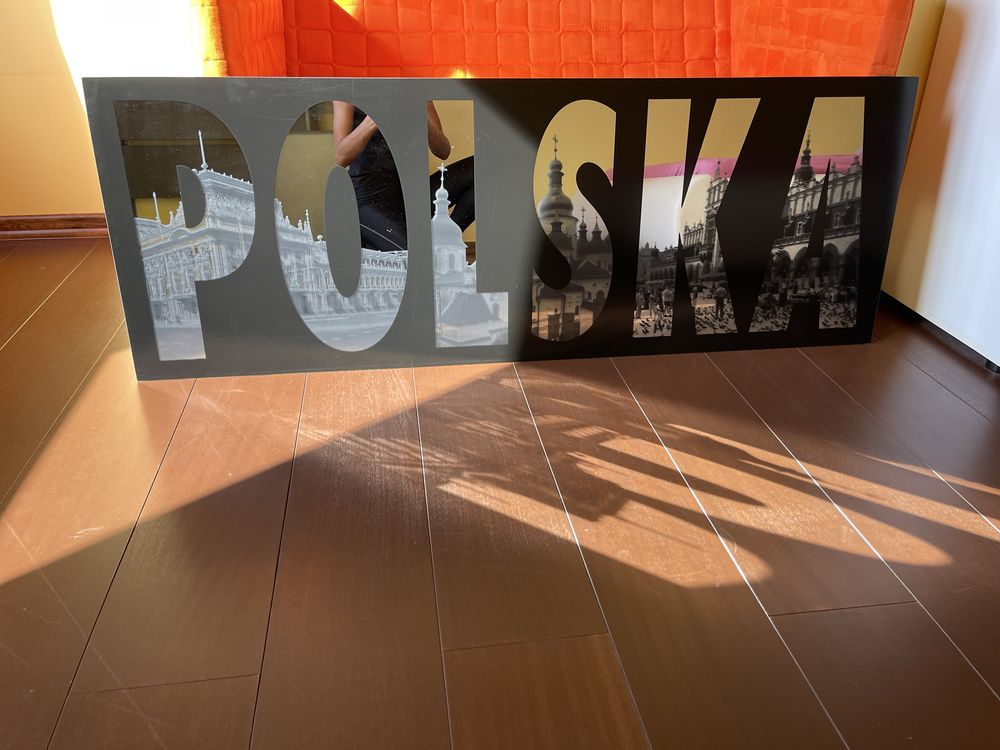 Lustro napis Polska