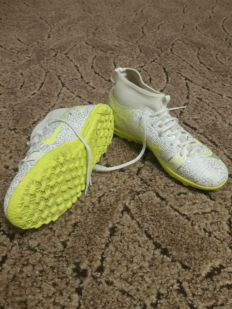 Turfy Nike Mercurial Superfly 8