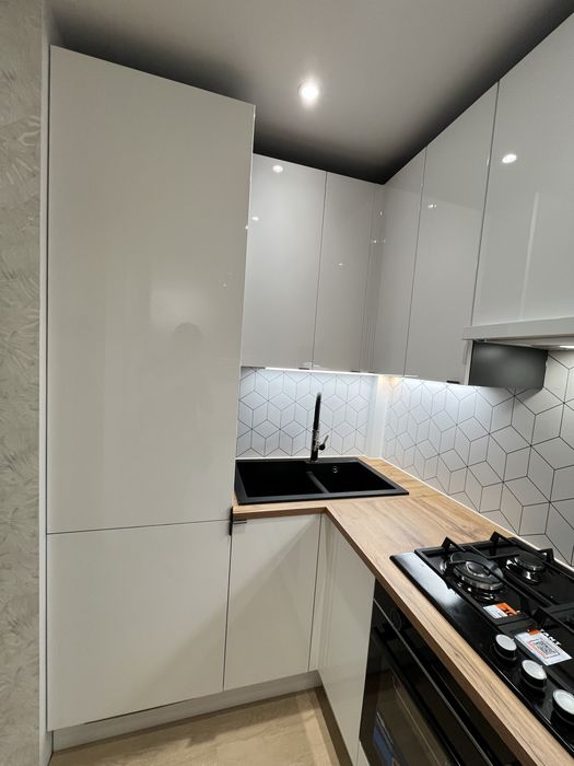 Kuchnie na miarę / montaż mebli kuchennych