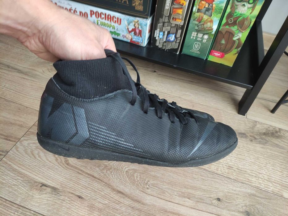 Buty piłkarskie Nike Superfly turfy halówki rozmiar 41 wkładka 26 cm