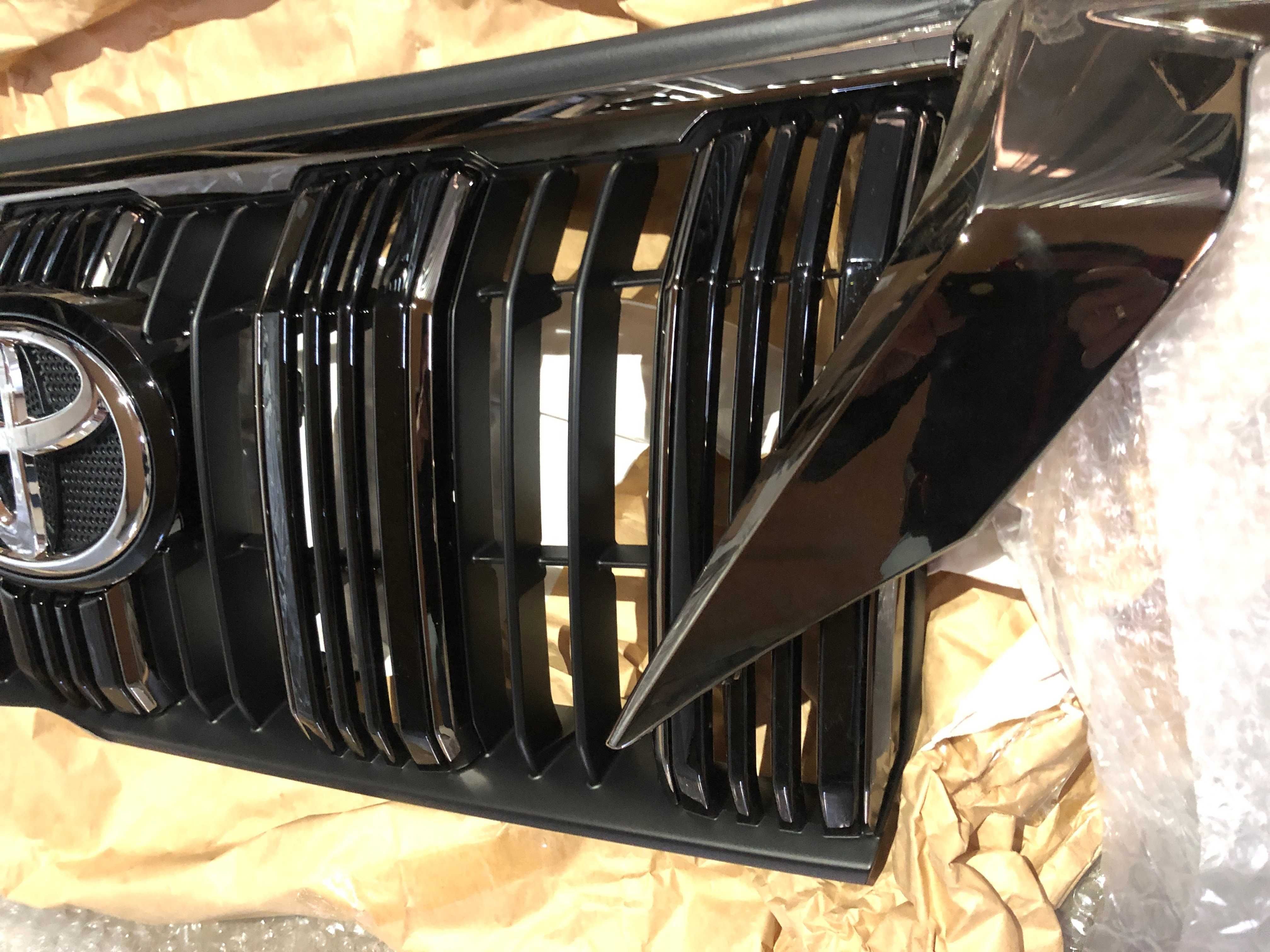 Накладка на фару Black Edition Toyota Land Cruiser Prado 150 2017-