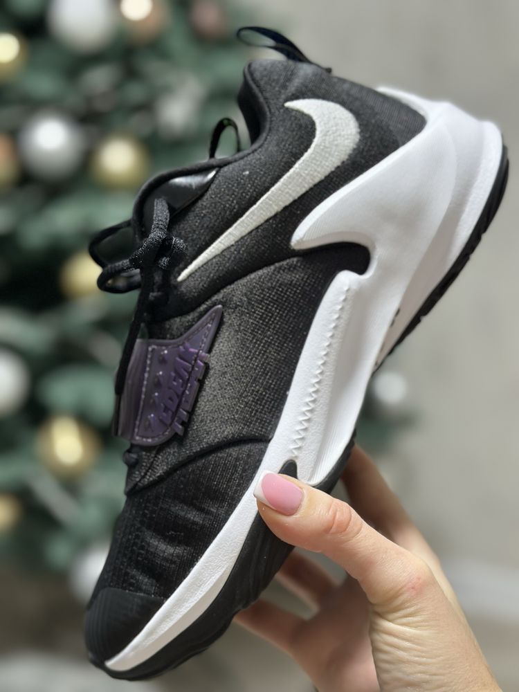 Кроссовки женские Nike Freak 3 Gs