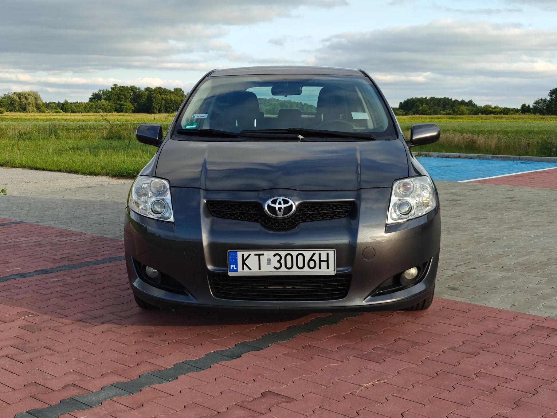 Toyota Auris 1.6 benzyna 124km