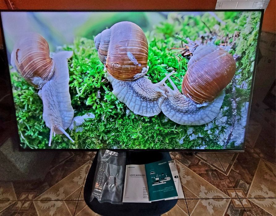 Телевізор Hisense 65 діагональ,стан.
