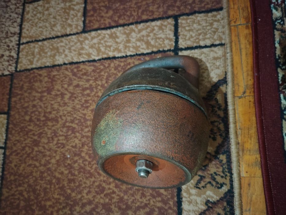 Продаю гирю разборную 16 кг, СССР..