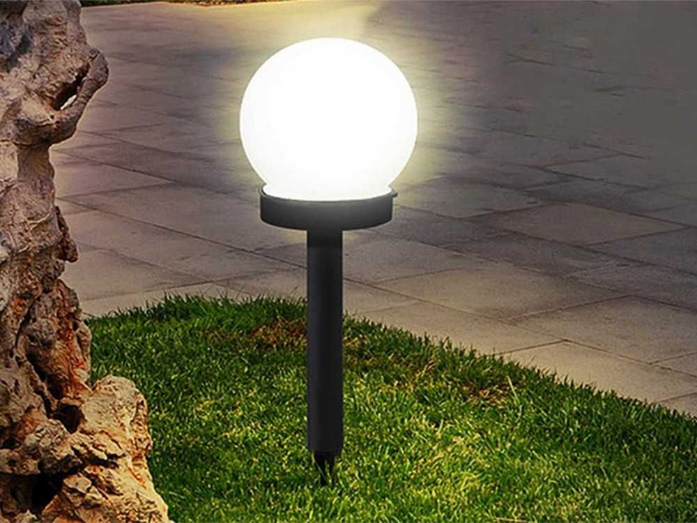 Zestaw 16 lamp solarnych ogrodowych białych kul 10cm Czujnik zmierzchu