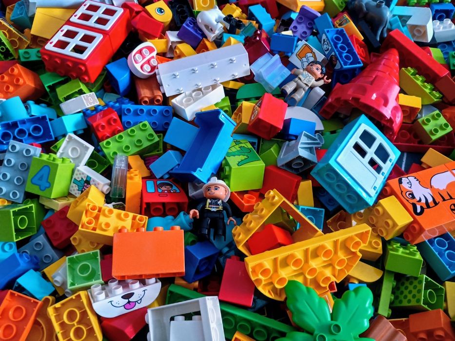 LEGO Duplo oryginalne klocki mix pojazdy figurki zwierzęta 2 kg