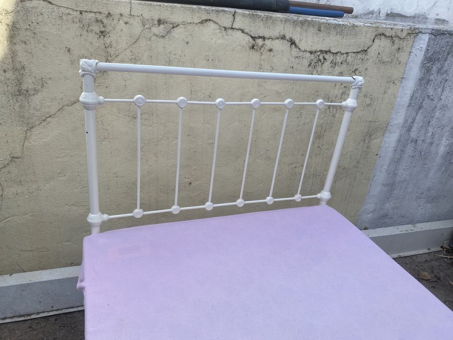 Cama de ferro antiga complets