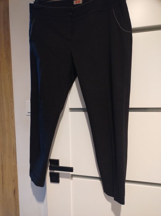 Czarne eleganckie spodnie roz 46