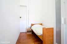 73593 - Quarto com cama de solteiro no Largo do...
