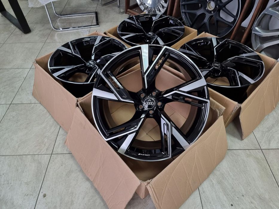 Czarne Felgi Audi Rs6 Rs7 Q8 Sq8 4K0601025R 22 Cal