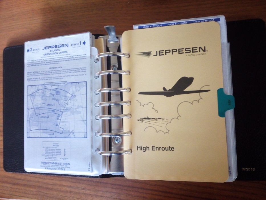 Manuais ATPL Bristol e Jeppesen Airway Binder