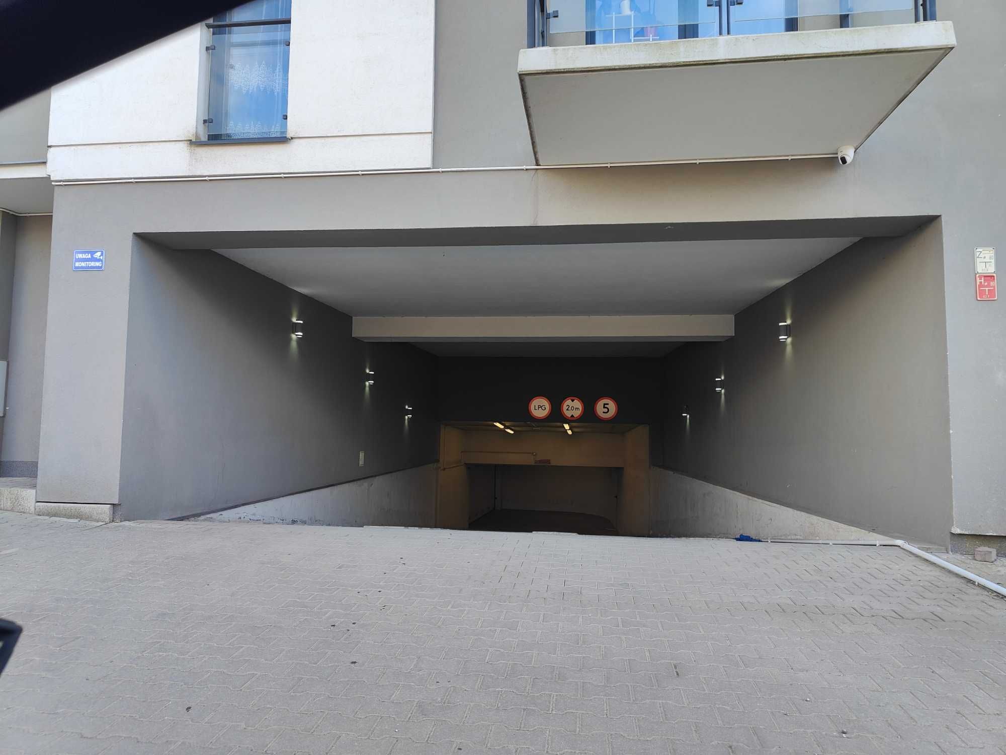 Miejsce parkingowe Poznań Studniarskiego, os. Kwadrans