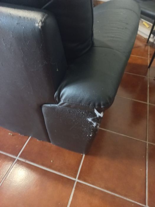 Sofá de couro usado