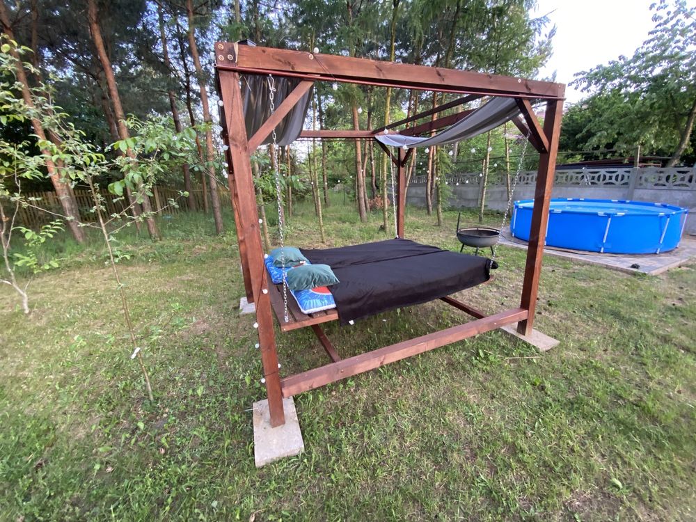 Łóżko ogrodowe, tarasowe