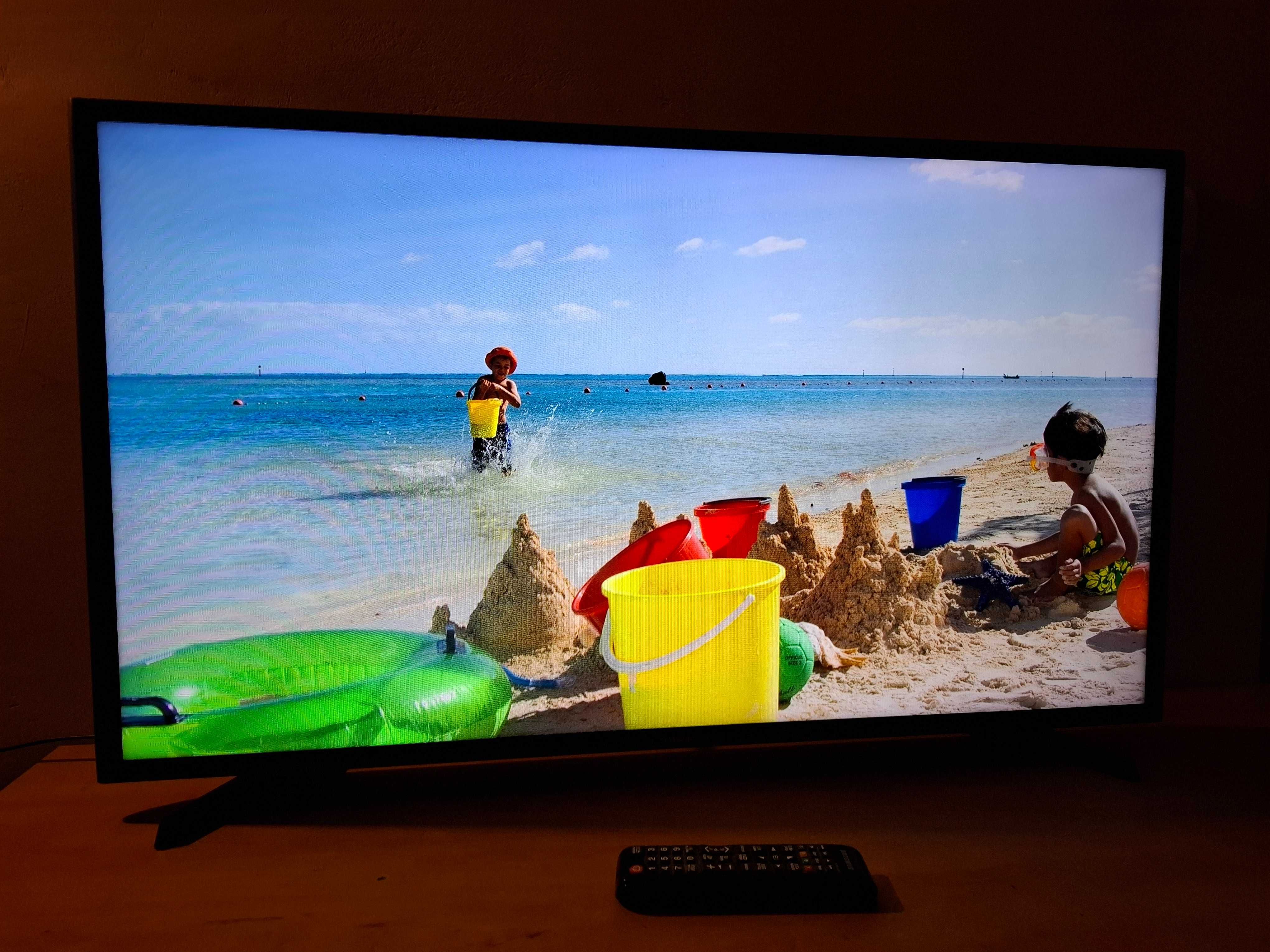 Telewizor LED 40 cali smart tv Wi-Fi Samsung.