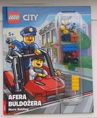 Lego figurki z książką