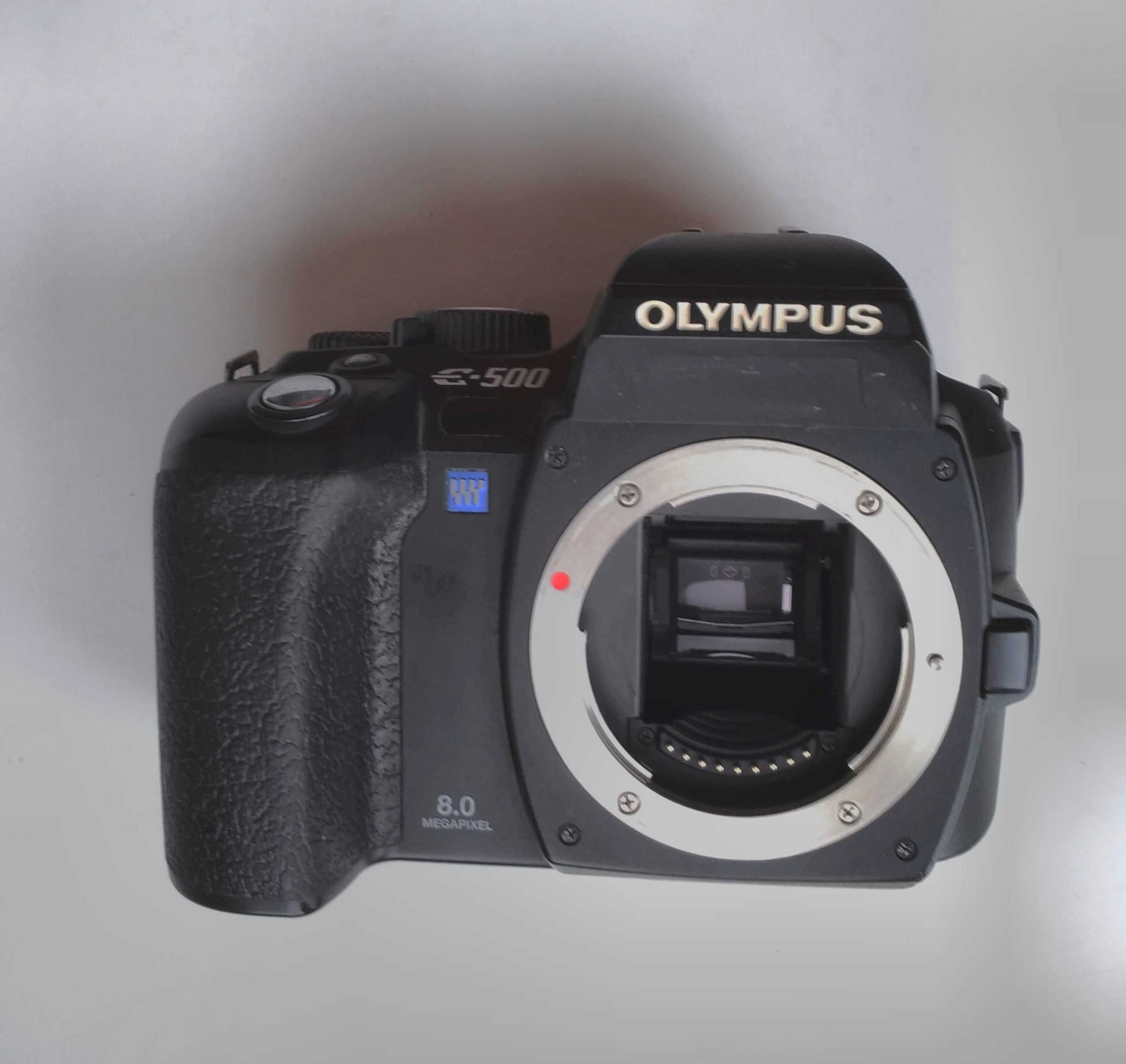 Фотоаппарат зеркальный  OLYMPUS E-500 для ремонта или на запчасти
