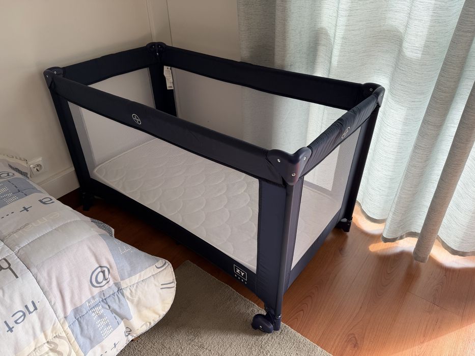 Cama de viagem + colchão de molas