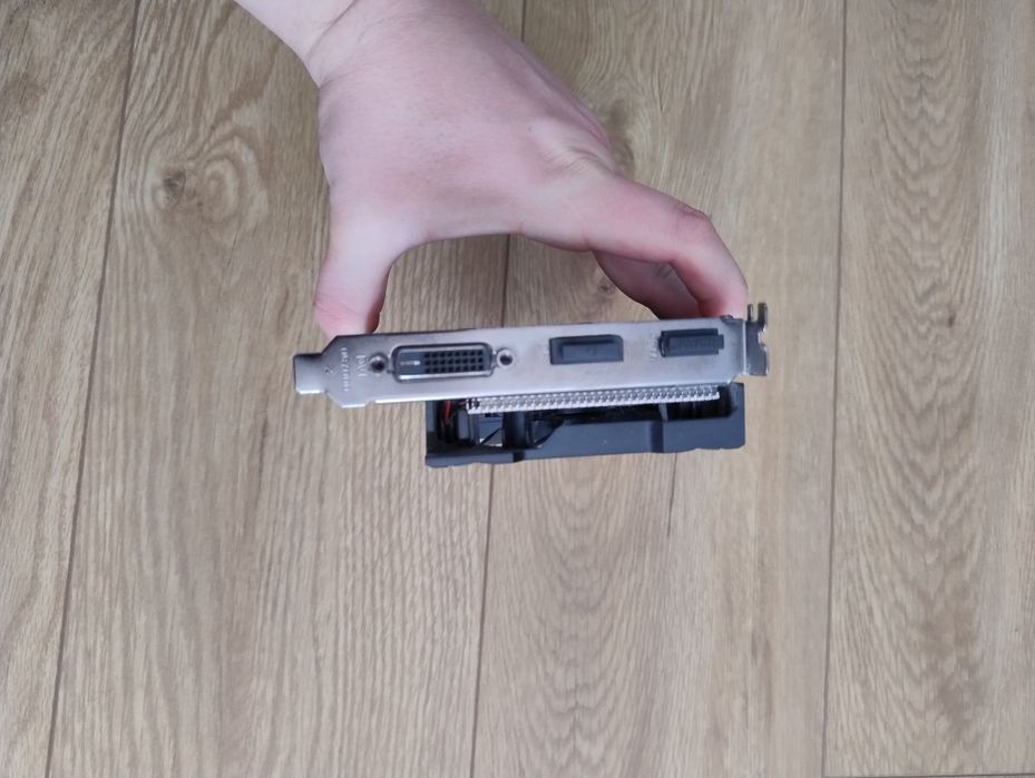 Karta graficzna GTX 1050Ti 4gb