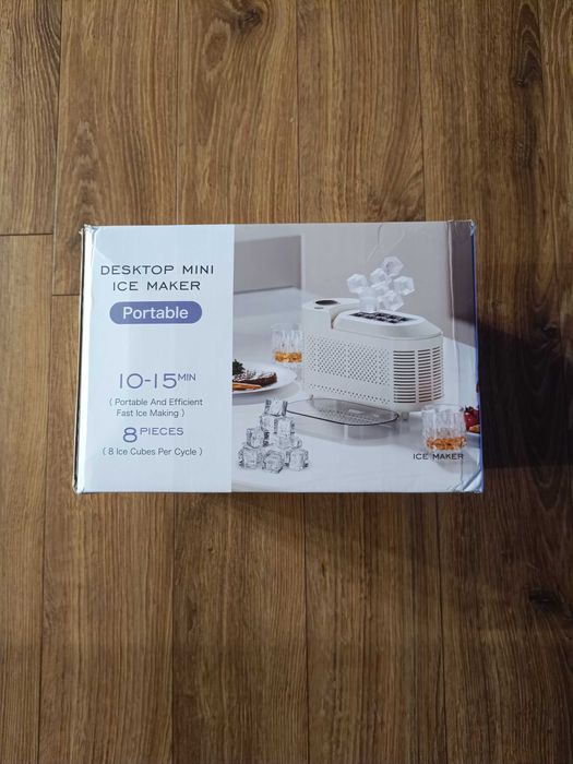 Kostkarka do lodu. Idealna do domowego użytku jak i na małe imprezy