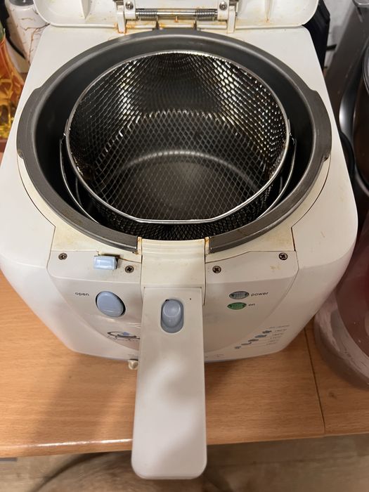 Фритюрниця First (Tefal)