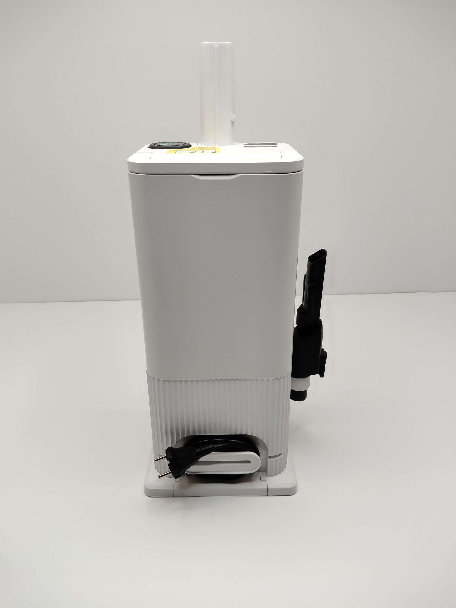 Odkurzacz pionowy Shark Detect Clean & Empty IW3612EUT biały