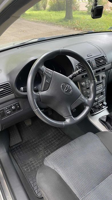 Toyota Avensis 2008 2.0 Benzyna