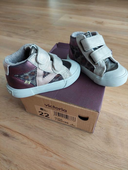 Sapatos Menina Victoria