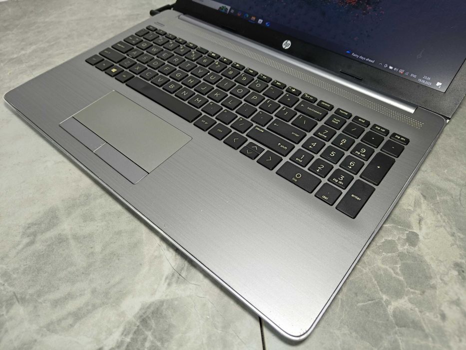 Ноутбук HP 250 G7 Ryzen 3 3200U AMD Vega 3 2GB 8GB DDR4 SSD M2 256GB