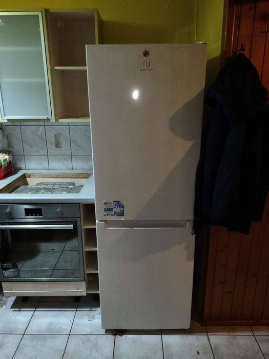 Lodówka sprawna w bdb stanie