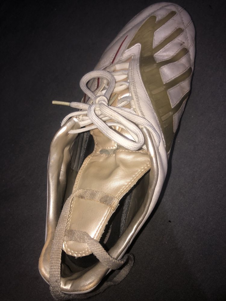 Adidas predator mania