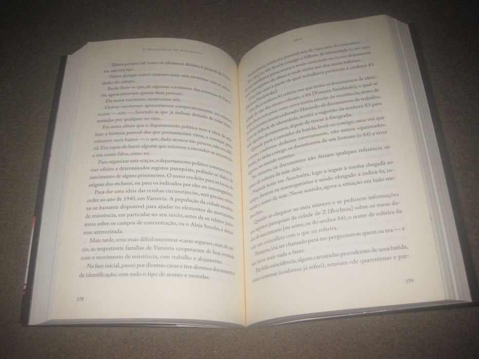 Livro "O Voluntário de Auschwitz" de Witold Pilecki