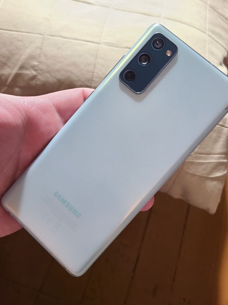 Samsung S20 FE 8/128