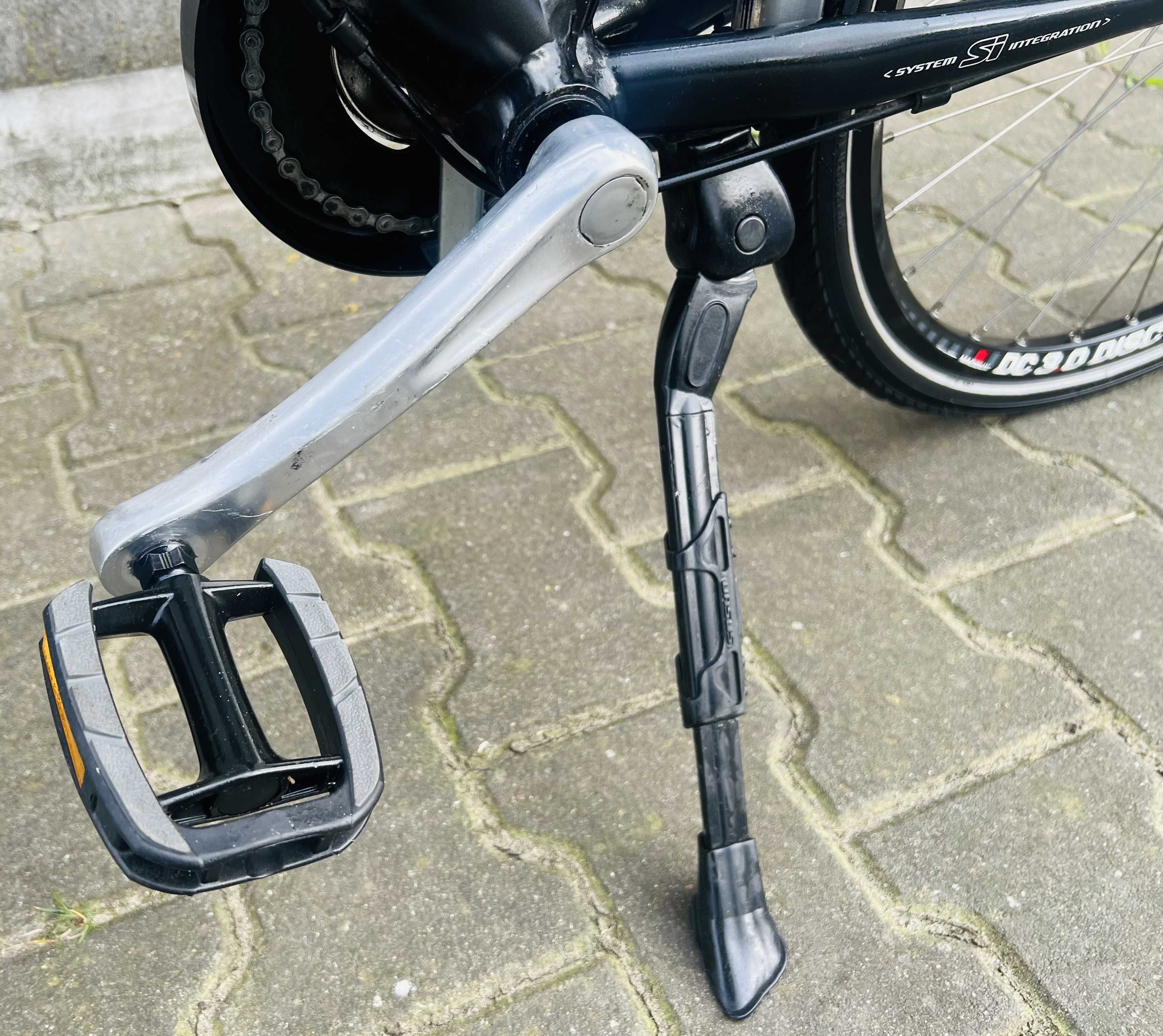 Rower CANNONDALE SPORT Męski Aluminiu 28" NEXUS 8 Prądnica Amortyzator