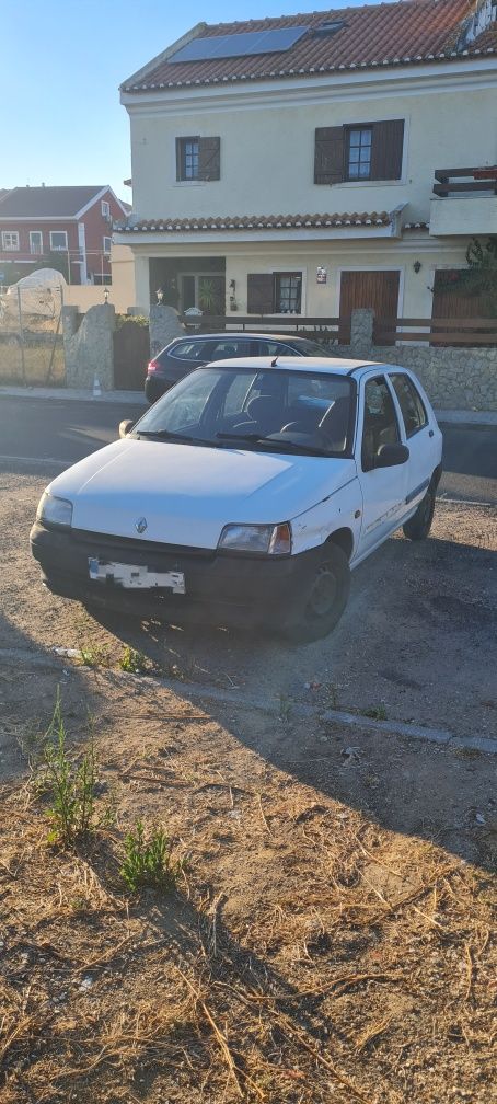 Pegar e Andar clio 1.2