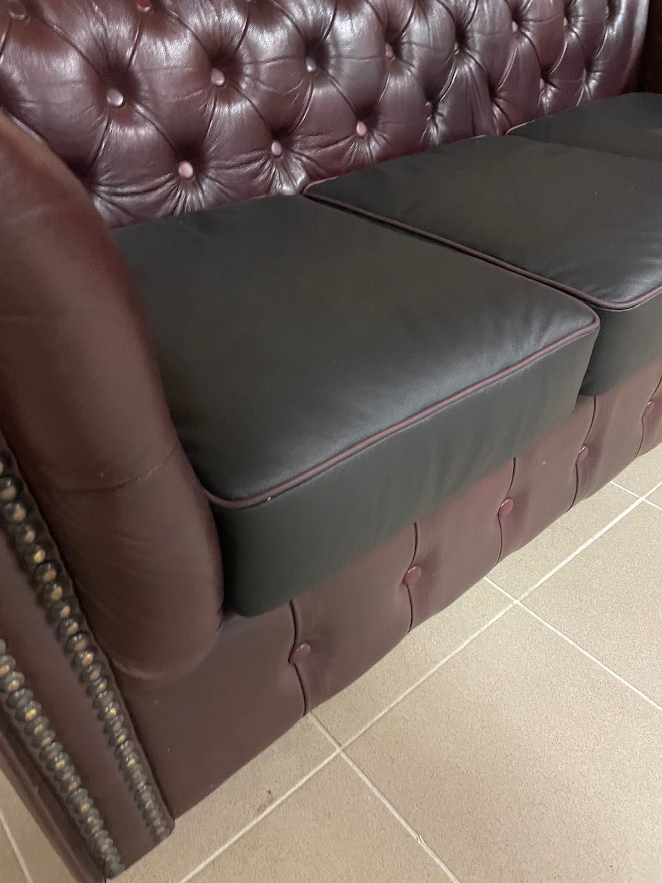 Komplet Wypoczynkowy Chesterfield 3+2+1 Angielski Bordo + Czarny