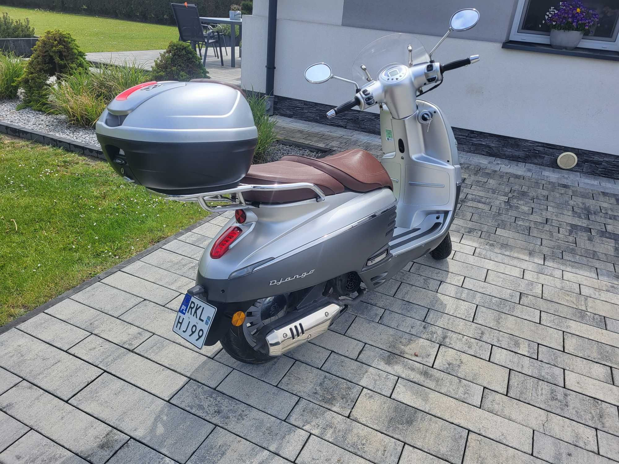 Skuter Peugeot Django 125- malutki przebieg