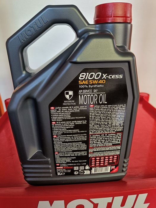 Olej silnikowy MOTUL 8100 X-Cess 5W-40 5L