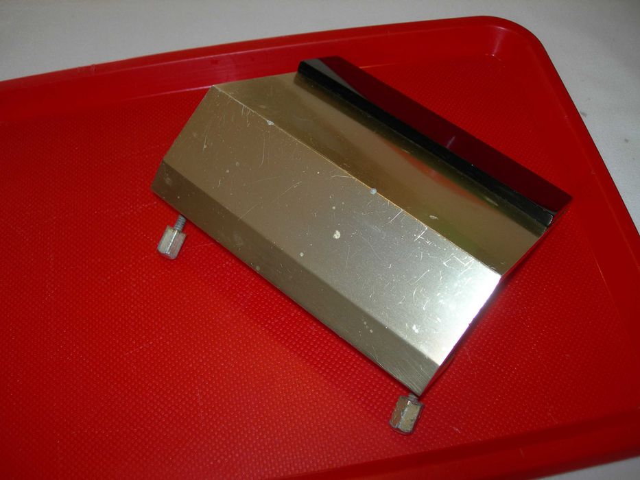 Puxador porta de rua.