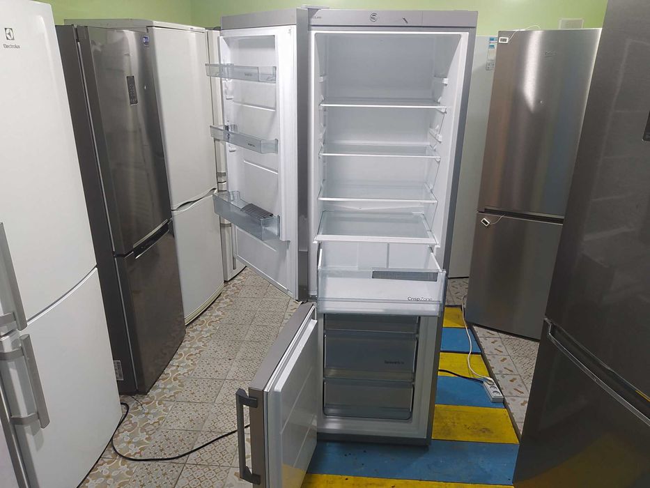 Холодильник Gorenje з морозильною камерою