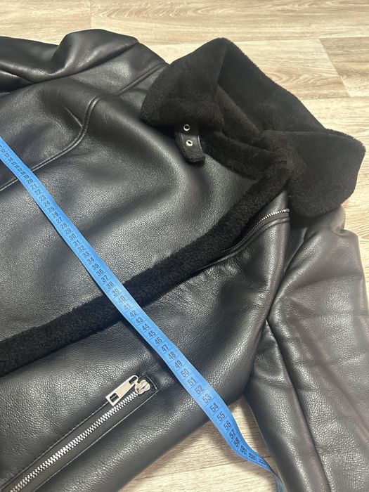 Дублянка чорна, жіноча