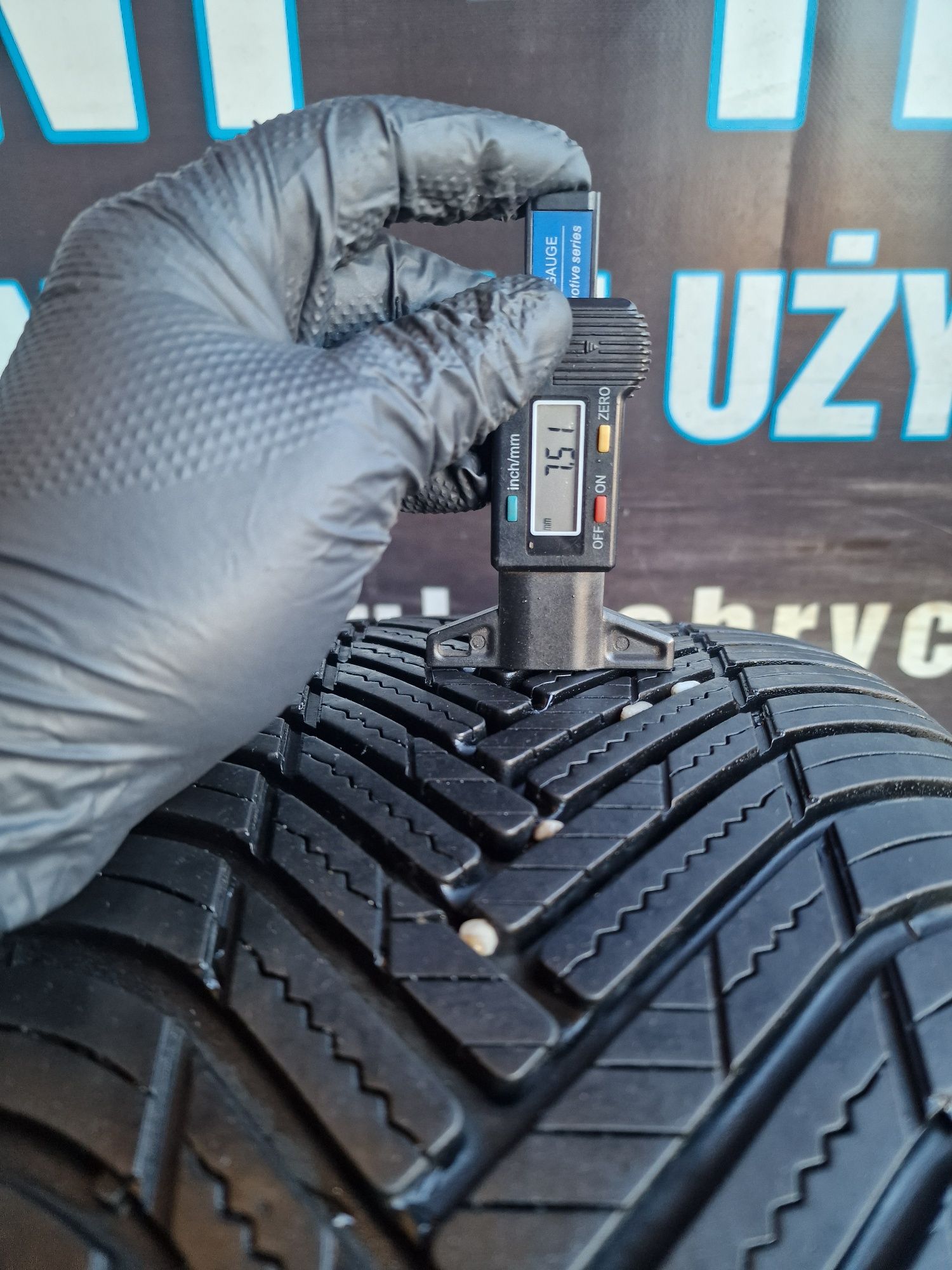 Opony Całoroczne 225/40/18 Hankook Para 7.5mm 2023