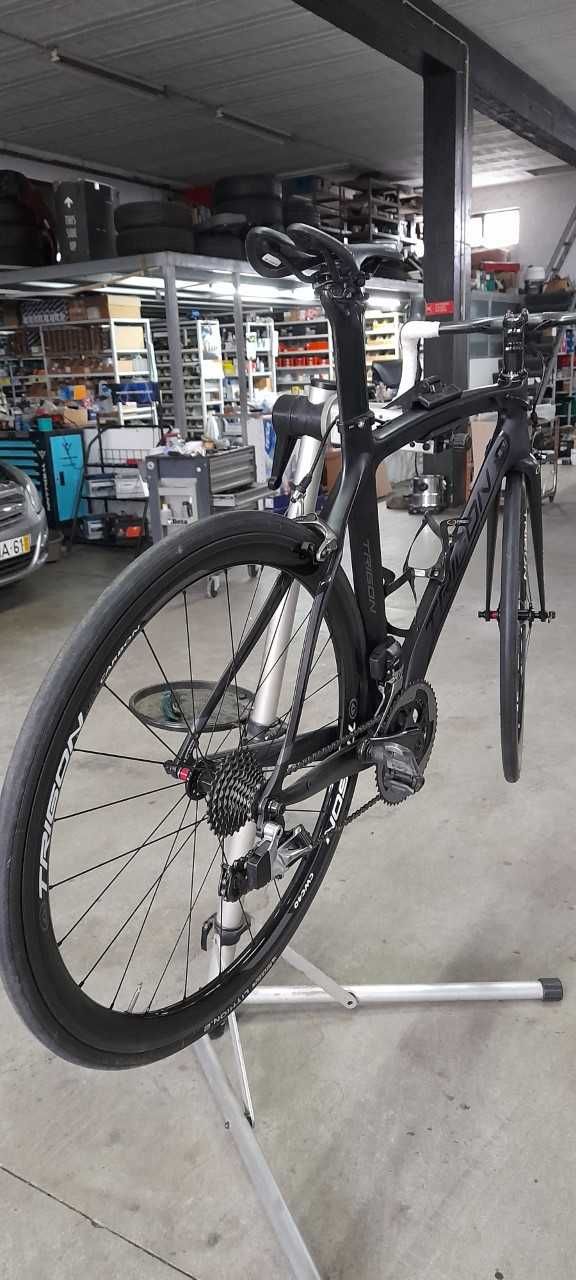 Bicicleta 100% carbono Trigon