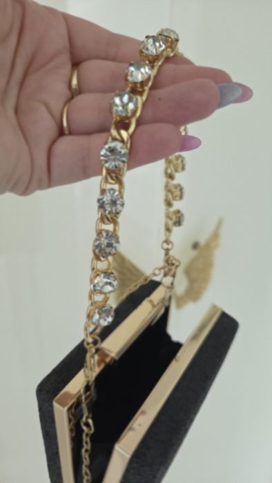 Nowa torebka wizytowa czarno złota cyrkonie łańcuszek