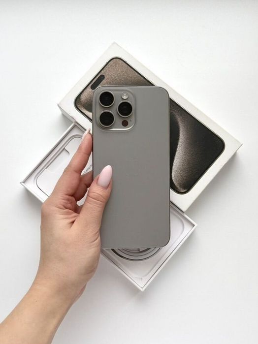 Свій iPhone 15 pro max 256gb