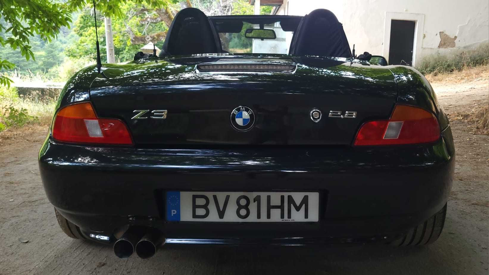 BMW Z3 2.8i – Potência Atmosférica e Estilo Clássico