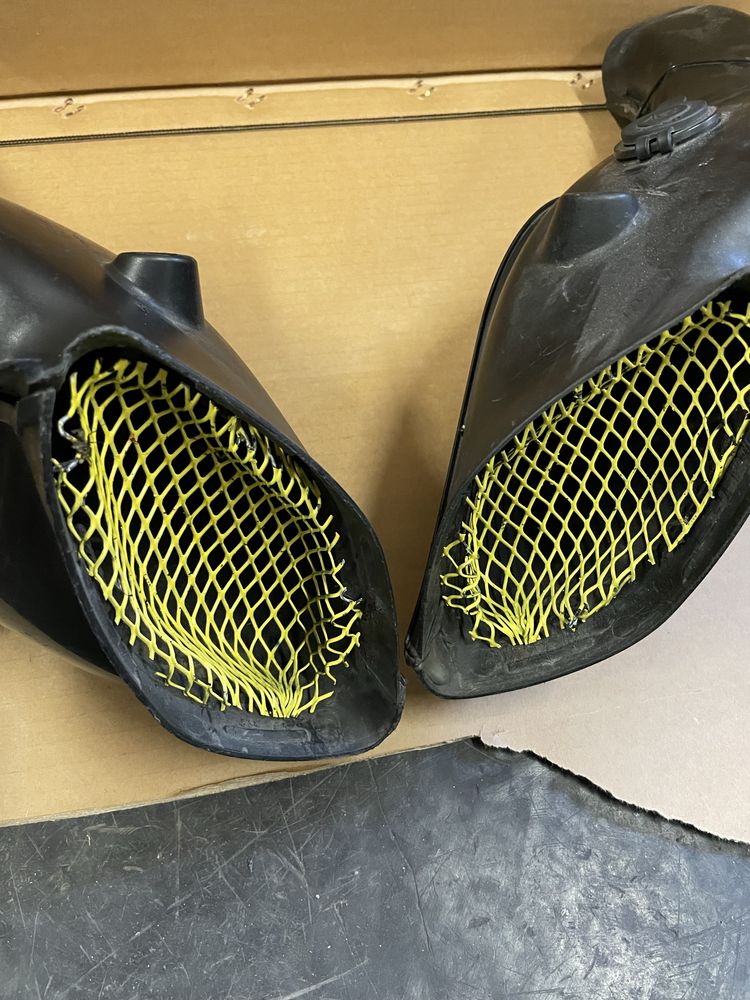 Wloty powietrza suzuki gsxr k4-k5 600 wlot lewy prawy