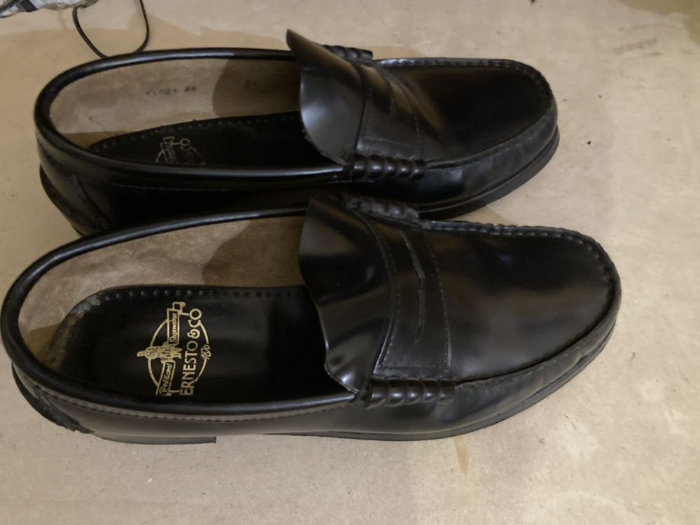 Sapatos pretos n 42 com sola em couro